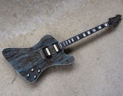 sullyguitars:  Shipwreck Raven is all done.