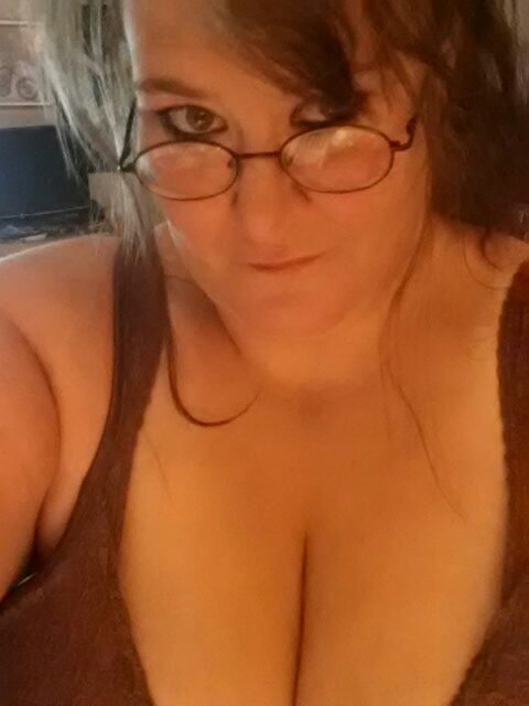 wickedlywenchy:  And one more tonight for those that have forgotten my ugly mug:-)