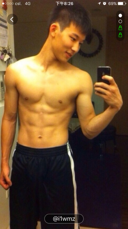 kinkin0o0: Handsome boy
