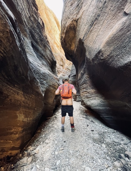 credistibii:  If you didn’t take a butt pic on your hike did it really happen? 