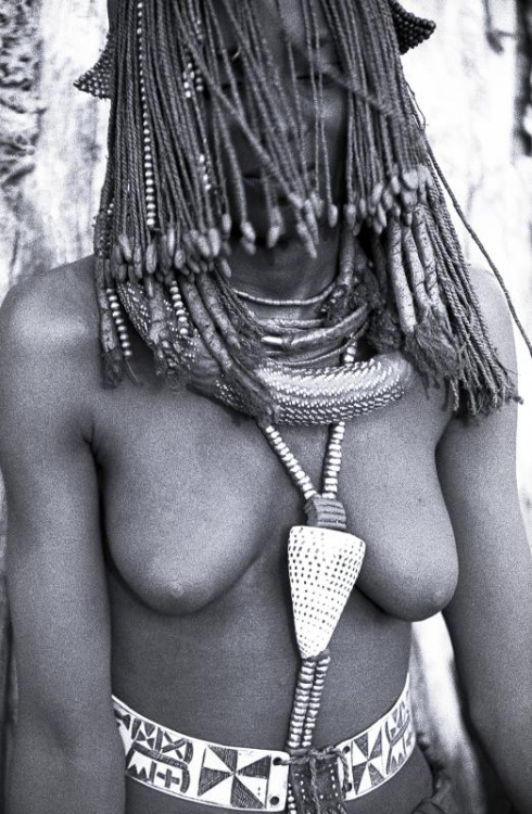 Namibian Himba girl, by Georges Courreges. porn pictures