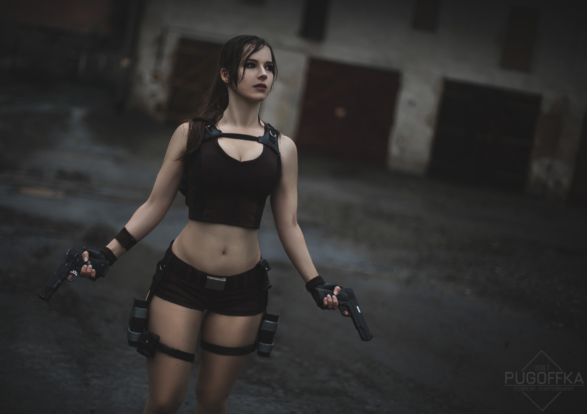 love-cosplaygirls:  Enji Knight Lara Croft (17 Images)