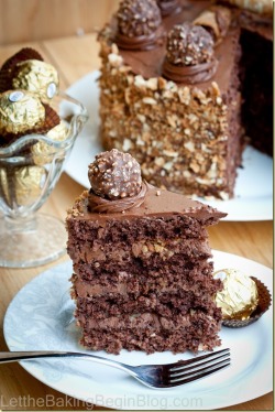  Ferrero Rocher Cake. 