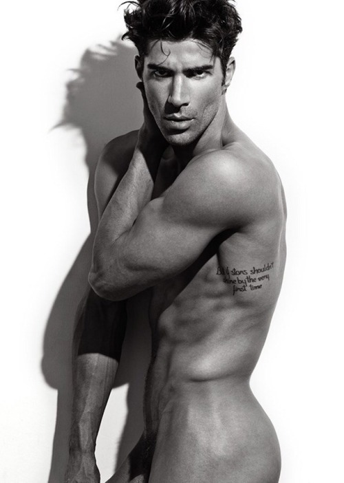 isaacjestevez:Clauss Castro by Wong Sim