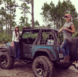 Hell yea! Love girls who go out muddin! And