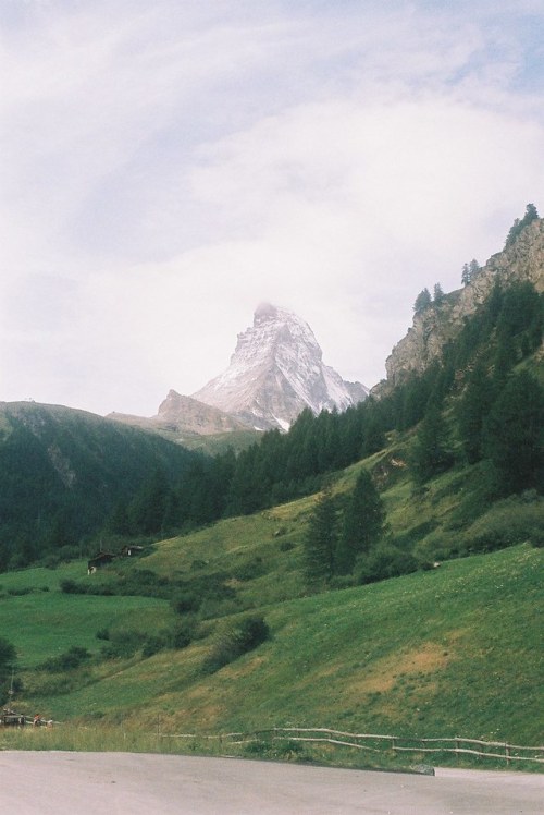 eyeleaves:Caitlin Frunks, the Matterhorn. 2011