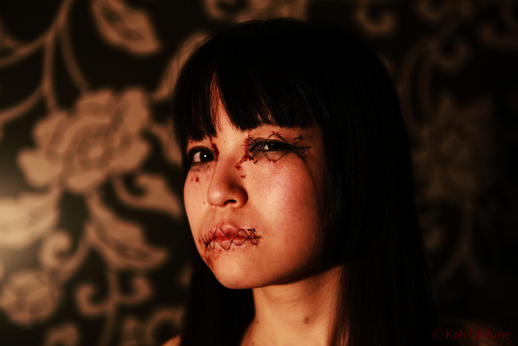 brokenandbought:  Not through the hand though, definitely. *shudders* I already know
