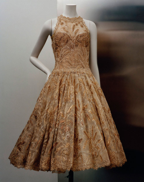  Gabrielle Chanel, Spring–Summer Dress, 1960,Embroidered Cotton Tulle, Lamé, Organdie,Palais Gallier