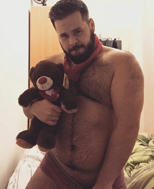 Men of all shapes & sizes