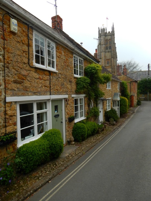 fuckitandmovetobritain: England: Dorset -  Shaftesbury, Lulworth, Castle Combe, Lyme Regis, Lym