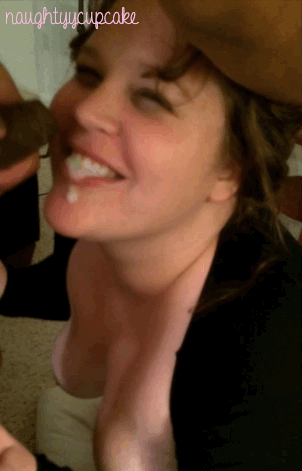 naughtyycupcake:  I just updated my ManyVids account with several videos! If you have a moment, please pretty please “heart” my profile, pics and videos. I’m just starting to use it but I’m so excited yayy!!!! It doesn’t cost you a cent to