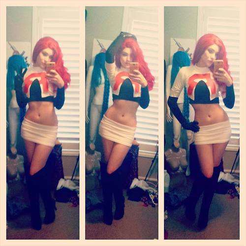 your-cosplay-source:  More here Your Cosplay Source