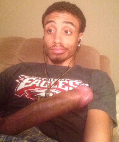 dree18:  Delano Edwards 😋🍆