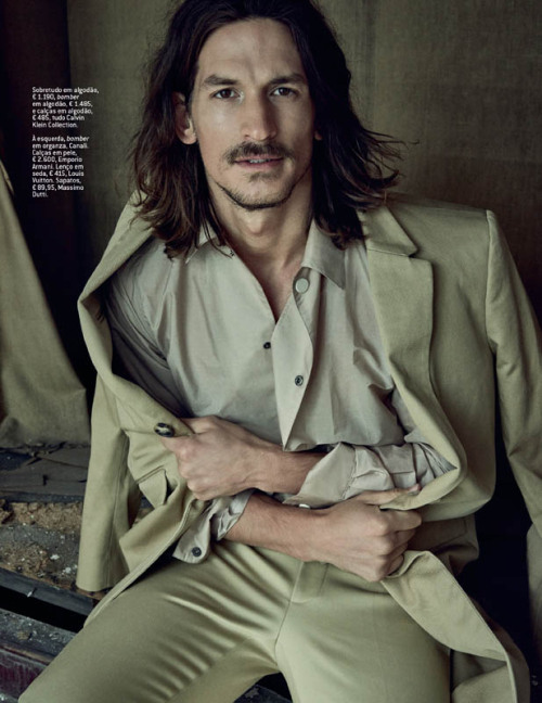 revorish:  GQ Portugal  ‘Luz Natural’ featuring Jarrod Scott by  Branislav Simoncik with styling from Jan Kralicek x the April 2016 Issue of GQ Portugal