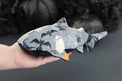 Did you miss out on these cute halloween whale sharks? ⁠ ⁠ Good news! There will be 5 more available