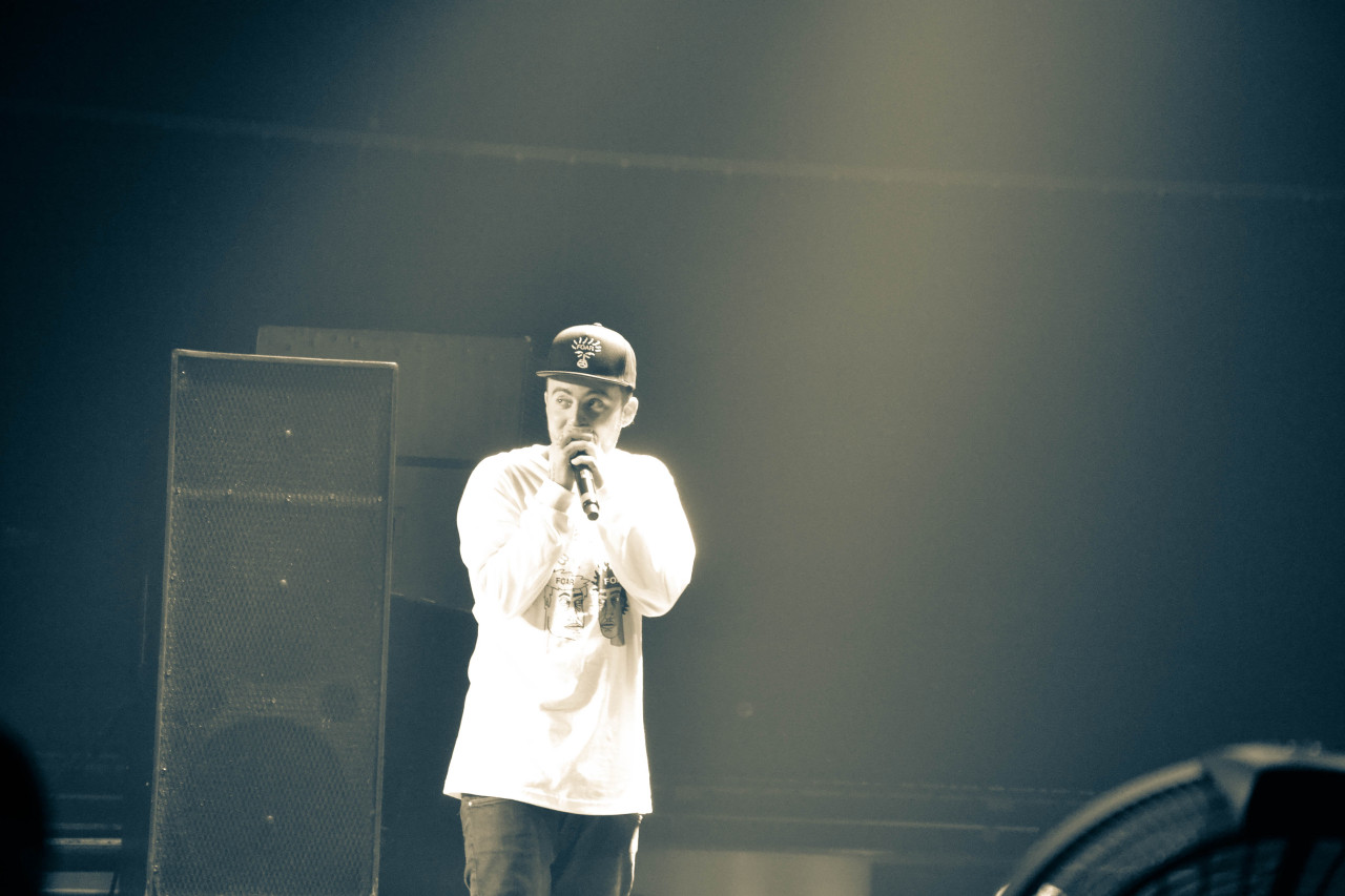 huntforgold:  Mac Miller at Oakdale Theater (Cont.)Download Mac’s newest project