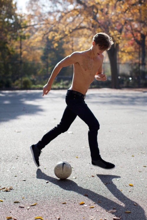 wetdreamboys: Let’s play!
