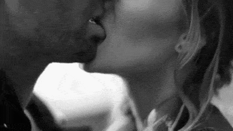 SENSUAL-Kisses