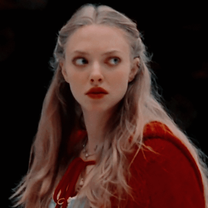 Amanda Seyfried Red Riding Hood