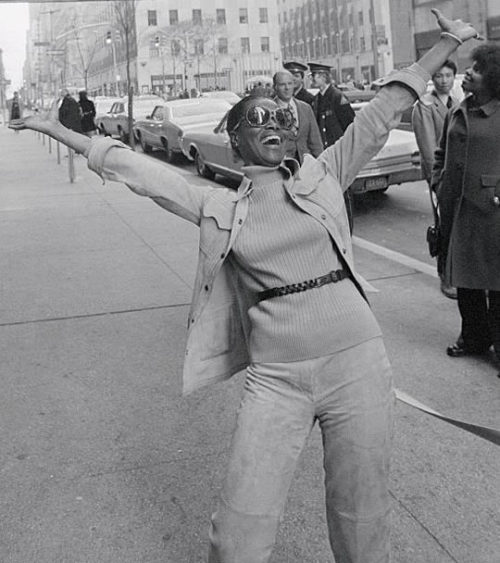 accras:Cicely Tyson - Midtown Manhattan, NYC (1973)