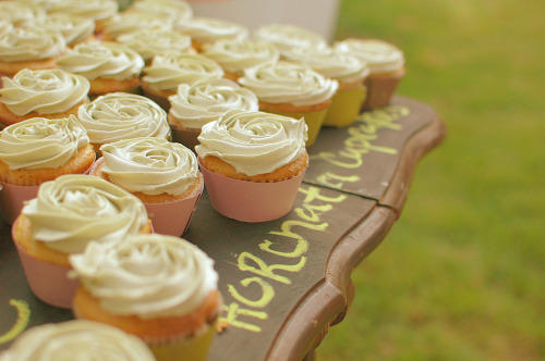 delectabledelight:Horchata Cupcakes (by julia_tt_nguyen)