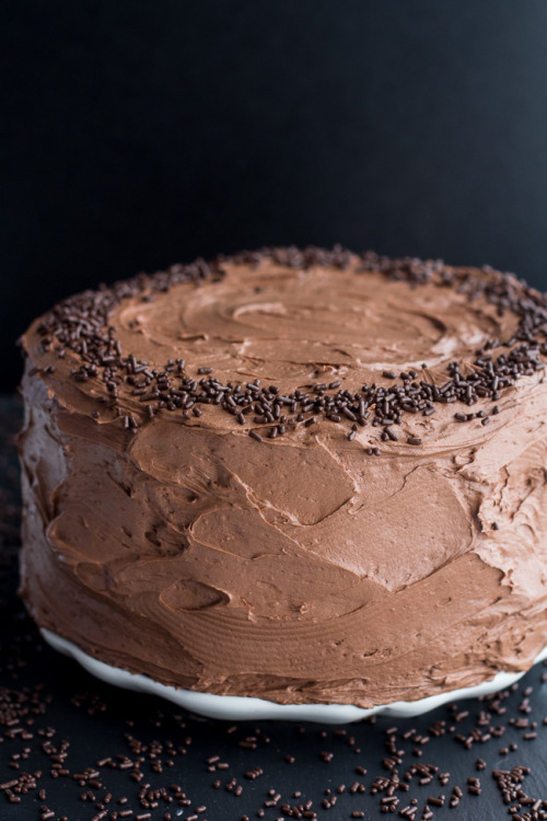 boozybakerr:  Simple Chocolate Birthday Cake Whipped Chocolate Buttercream 