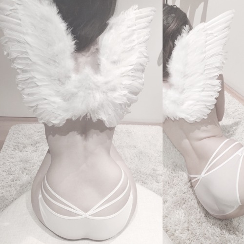 thelingeriefiles: HALLOWEEN LINGERIE ANGEL I’ve got a few Halloween events coming up, starting