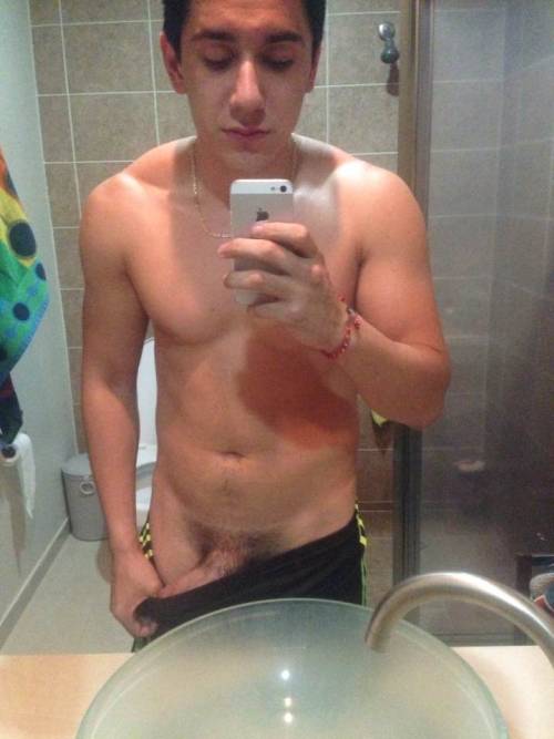 nakedguysfromkik:  From México