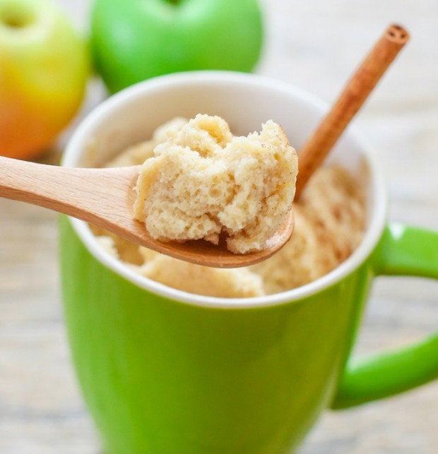 teamkatia:  archangelsky:  Skinny Apple Mug Cake Lemon Cloud Mug Cake Strawberries