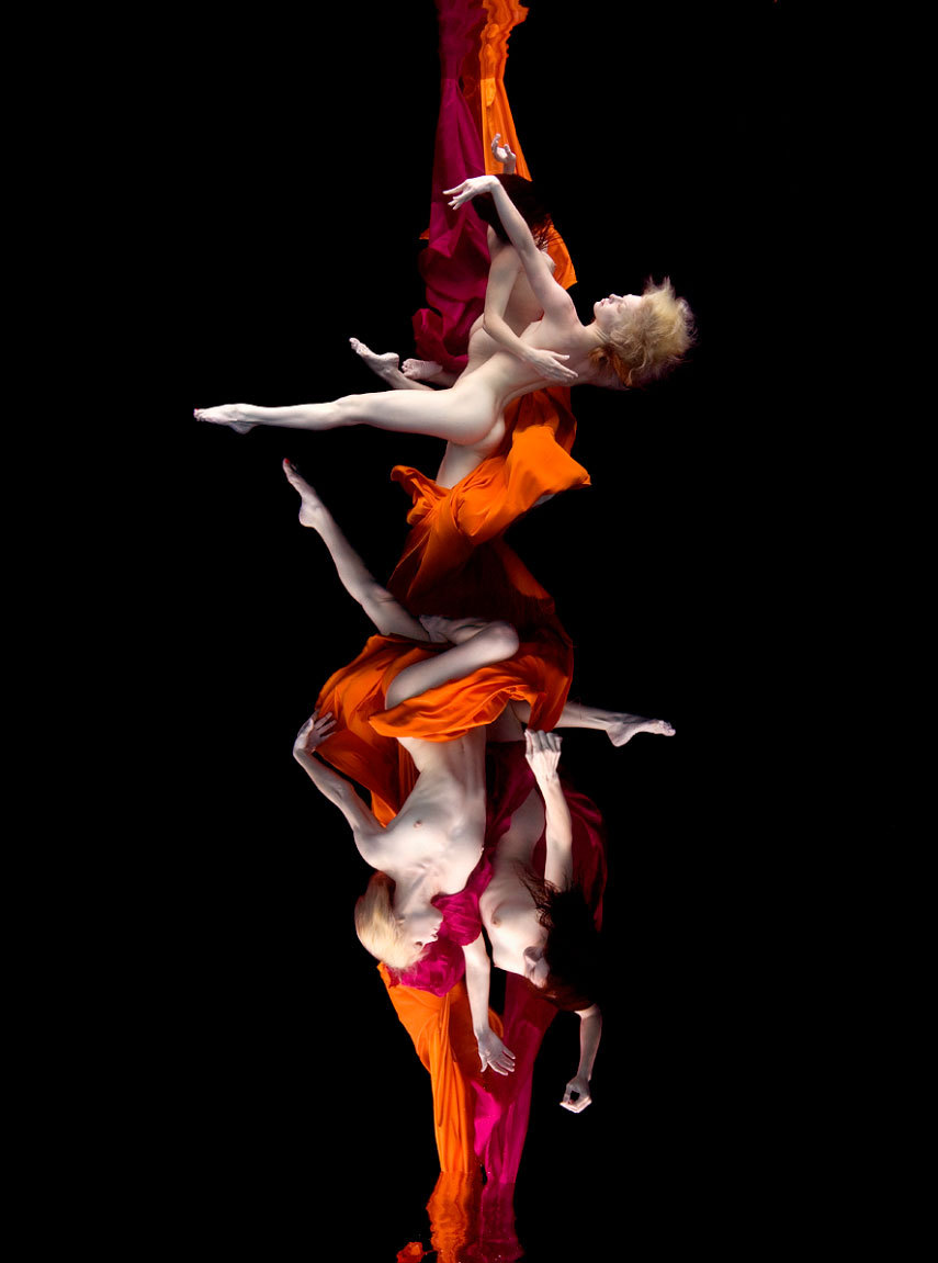 river-of-constant-change:  veryprivateart:  Underwater photos by Peter Benke  Sensuality