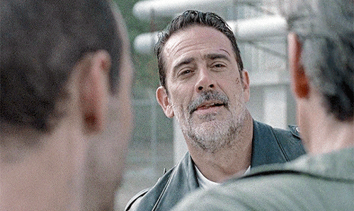 30 DAYS OF NEGAN ∟ Day 14: Beard Or No Beard? (I May Or May Not Have Had Left Over Lip Licking Animations