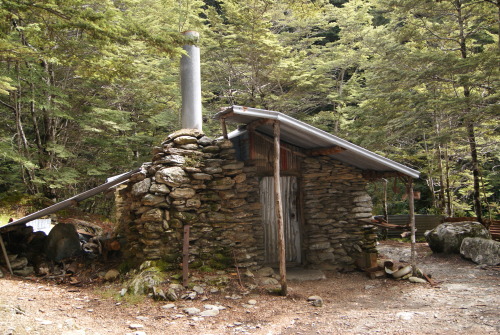 cabinporn:  Sam Summer’s stone cabin on South porn pictures