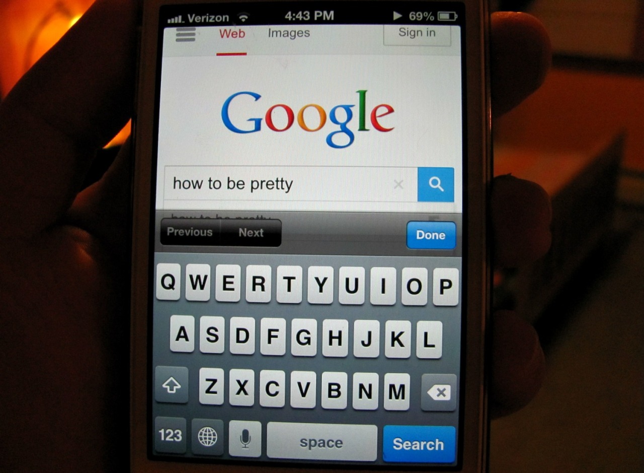 mr-fuck-you:  mr-fuck-you:   UNICÓRNIOS NORMAIS: Pelo menos você tem iPhone…