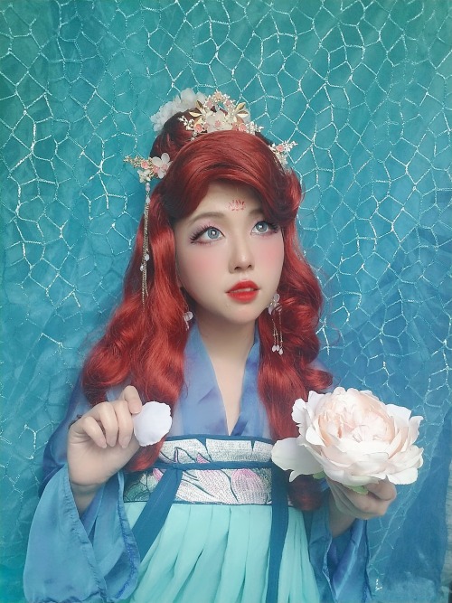 eggpuffs:happy aapi heritage month i did ariel in ruqun  because mermaids in hanfu are my favor