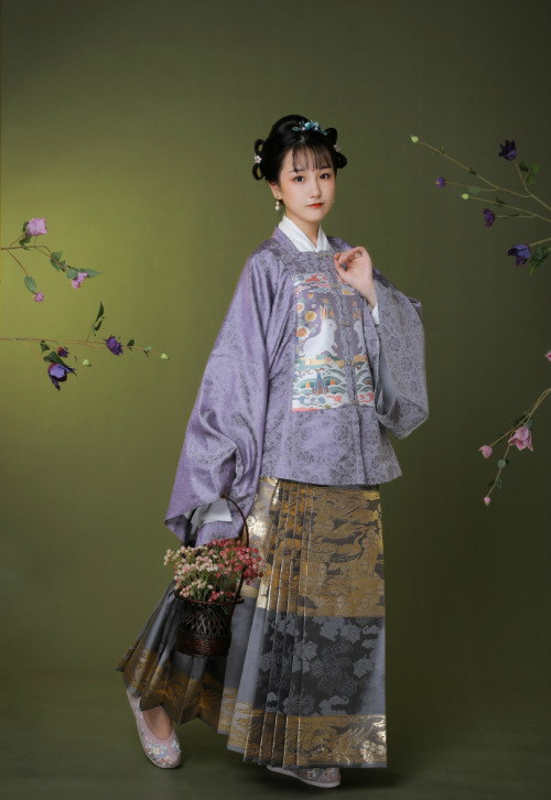 hanfugallery:chinese hanfu by 你好美荔传统服饰