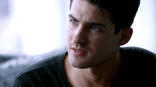 codychristiansource:Cody Christian as Asher in All American S01E04