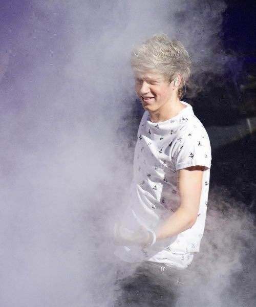 eatenbyniallhoran:  Will you still love me when I’m no longer young and beautiful? 