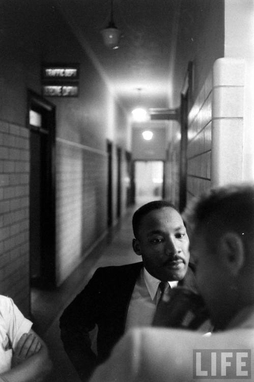 Dr. Martin Luther King Jr. in Montgomery(Grey Villet. 1961)