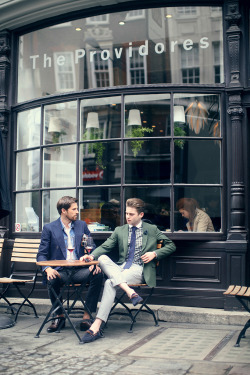 the-suit-man:  Suits and mens fashion inspiration: http://the-suit-man.tumblr.com/ 