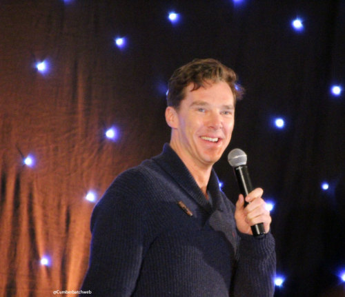 cumberbatchweb: Benedict Cumberbatch at the Starfury Elementary convention