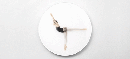 時計なのに時間を忘れそうな壁掛時計「Dancing Wall Clock」