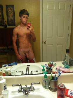 instaguys:  Guys with iPhones Source: gwip.me 