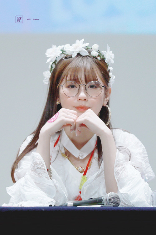 fy-miyeon:180512 fansigncr. ᴍʏsᴛ.‏ ‏♡ DO NOT EDIT!   