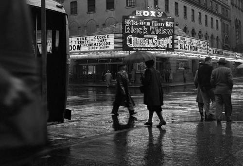 vintageeveryday:Timeless New York street scenes photographs in the 1950s, found in a home’s attic af