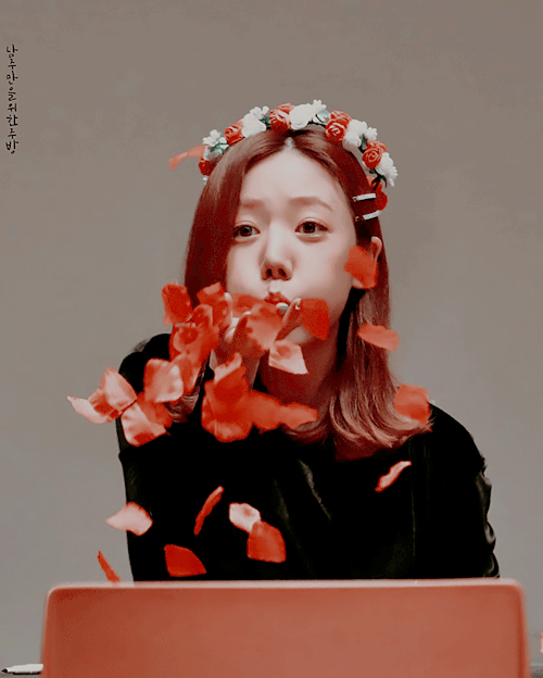 dailyapink:  NAMJOO in 2019 Fansigns→ requested by @athotofluv​
