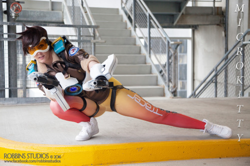 I absolutely adore when people say things like “when ever I play Tracer, I think it’s you!” I friggin love her and I’m so happy with my costume <3 Find me on facebook https://www.facebook.com/Microkittycosplay/or support me on patreon https://www.patre