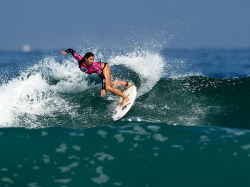 girlssurf2:  Girls surf too