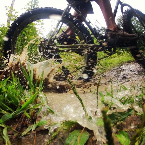 hobbyberries: what else do you do with a #goprohero #fatbike #keens and a mud puddle #pictureoftheda