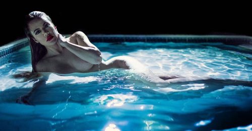 celebritiesgonewild:  Khloe Kardashian naked