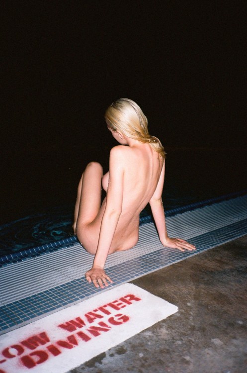 If you’re a girl, every swim on Fenuo is skinny-dipping! But there’s still something daring about ta